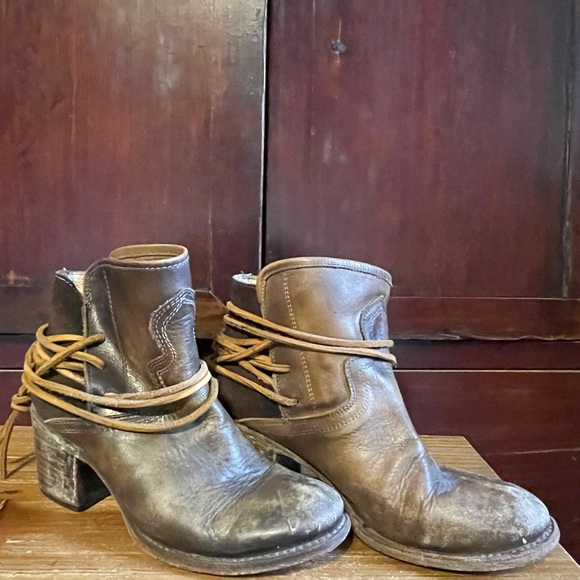 Freebird Brown Leather Ankle Boots - Picture 1 of 7